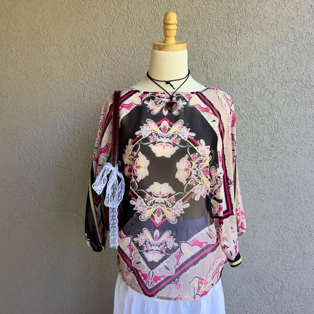 Dana Buchman Floral Poncho Top Blouse Size Medium Geometric Black & Pink